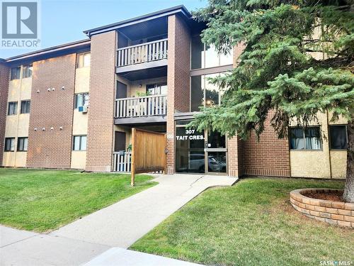 302 307 Tait Crescent, Saskatoon, SK - Outdoor