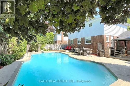 103 Vanzant Court, Whitchurch-Stouffville (Stouffville), ON - Outdoor With In Ground Pool