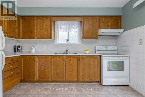 20 Christine Place, Orillia, ON - Indoor Photo Showing Kitchen With Double Sink