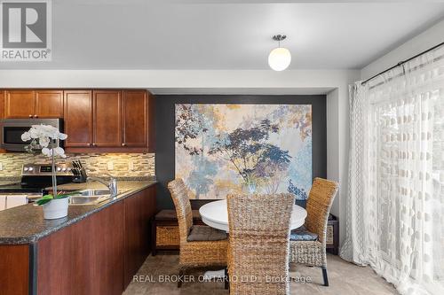 83 Winchester Terrace, Barrie, ON - Indoor Photo Showing Kitchen