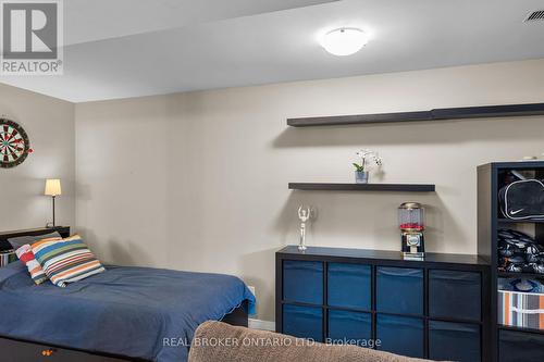 83 Winchester Terrace, Barrie, ON - Indoor Photo Showing Bedroom