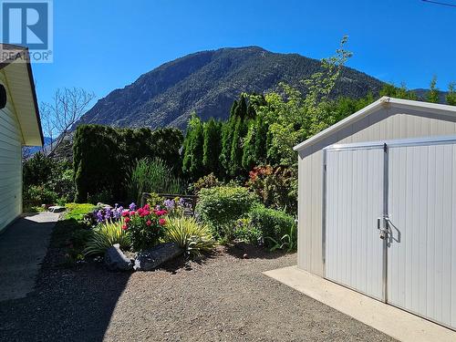 429 3Rd Avenue, Keremeos, BC - Outdoor