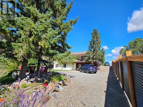 429 3Rd Avenue, Keremeos, BC - Outdoor