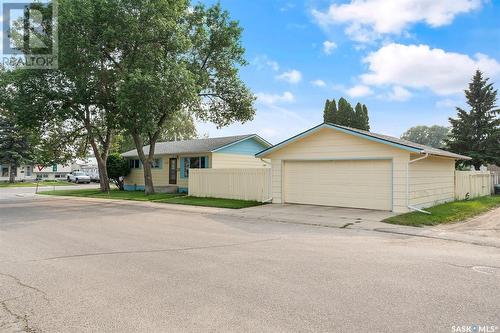 3902 Centennial Drive, Saskatoon, SK - Outdoor