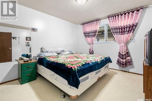 3902 Centennial Drive, Saskatoon, SK - Indoor Photo Showing Bedroom