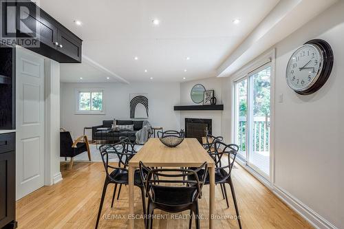 4107 Wheelwright Crescent, Mississauga, ON - Indoor Photo Showing Dining Room