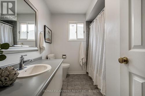 4107 Wheelwright Crescent, Mississauga (Erin Mills), ON - Indoor Photo Showing Bathroom