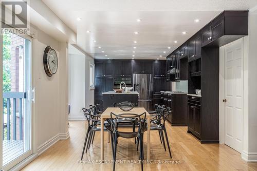 4107 Wheelwright Crescent, Mississauga, ON - Indoor Photo Showing Dining Room