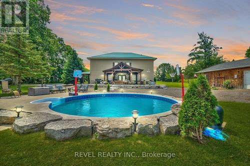 9695 Grassy Brook Road, Niagara Falls, ON - Outdoor With In Ground Pool With Deck Patio Veranda With Backyard