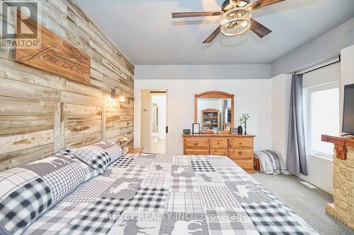 9695 Grassy Brook Road, Niagara Falls, ON - Indoor Photo Showing Bedroom