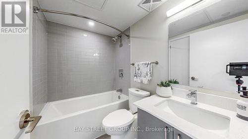 1317 - 38 Monte Kwinter Court, Toronto (Clanton Park), ON - Indoor Photo Showing Bathroom