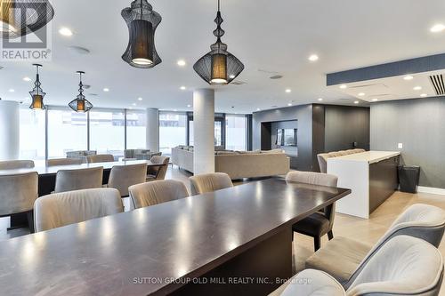 517 - 169 Fort York Boulevard, Toronto, ON - Indoor Photo Showing Dining Room