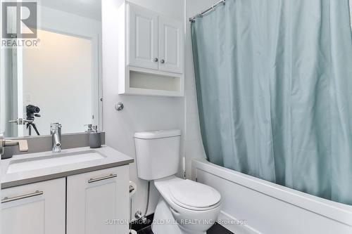 517 - 169 Fort York Boulevard, Toronto, ON - Indoor Photo Showing Bathroom