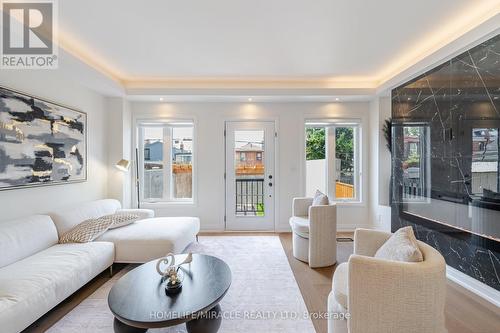 388 Oakwood Avenue, Toronto (Oakwood Village), ON - Indoor Photo Showing Living Room