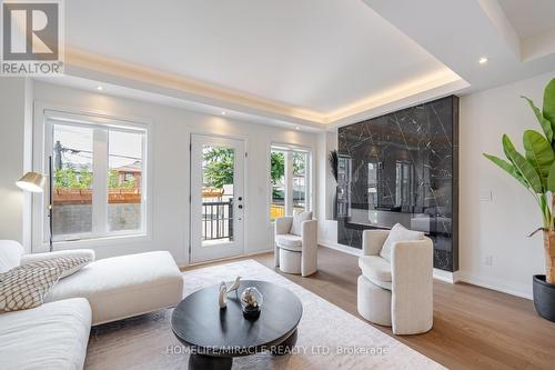 388 Oakwood Avenue, Toronto (Oakwood Village), ON - Indoor Photo Showing Living Room