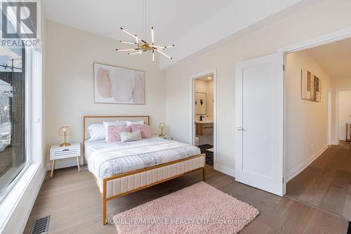 388 Oakwood Avenue, Toronto (Oakwood Village), ON - Indoor Photo Showing Bedroom