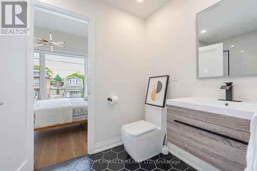 388 Oakwood Avenue, Toronto (Oakwood Village), ON - Indoor Photo Showing Bathroom