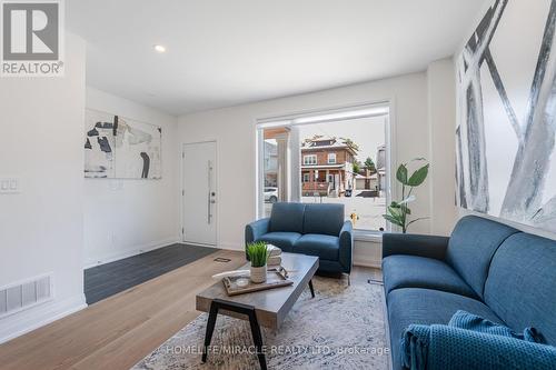 388 Oakwood Avenue, Toronto (Oakwood Village), ON - Indoor Photo Showing Living Room