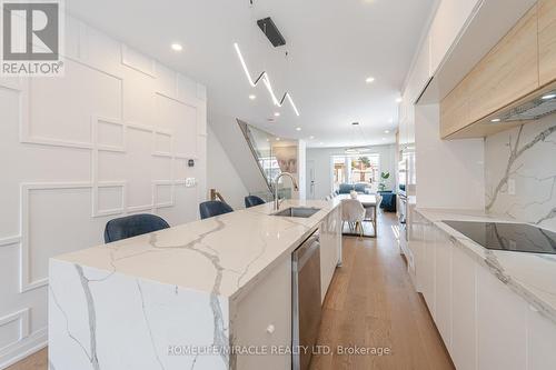 388 Oakwood Avenue, Toronto (Oakwood Village), ON - Indoor Photo Showing Kitchen With Upgraded Kitchen