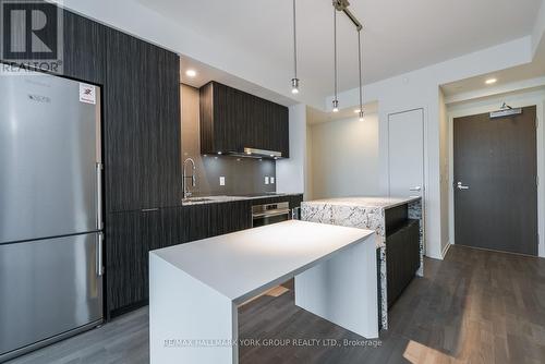 905 - 1 Bloor Street E, Toronto (Church-Yonge Corridor), ON - Indoor Photo Showing Kitchen