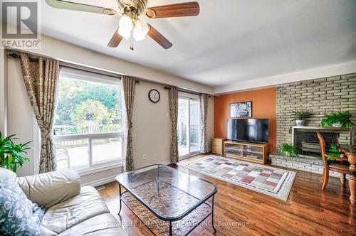 209 Invergordon Avenue, Toronto (Agincourt South-Malvern West), ON - Indoor Photo Showing Living Room With Fireplace