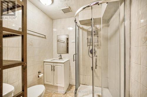 209 Invergordon Avenue, Toronto (Agincourt South-Malvern West), ON - Indoor Photo Showing Bathroom