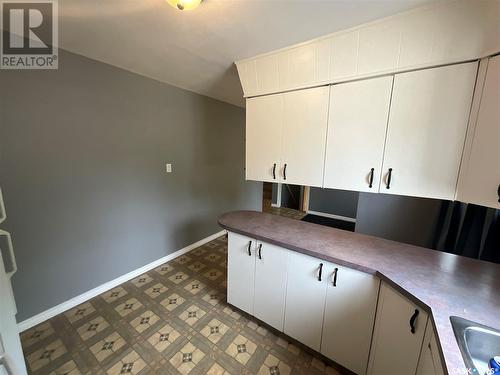 1826 Dewdney Avenue E, Regina, SK - Indoor Photo Showing Kitchen