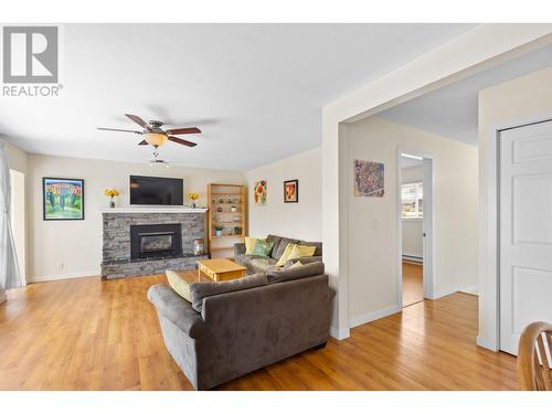 2169 Peters Road, West Kelowna, BC - Indoor Photo Showing Living Room With Fireplace