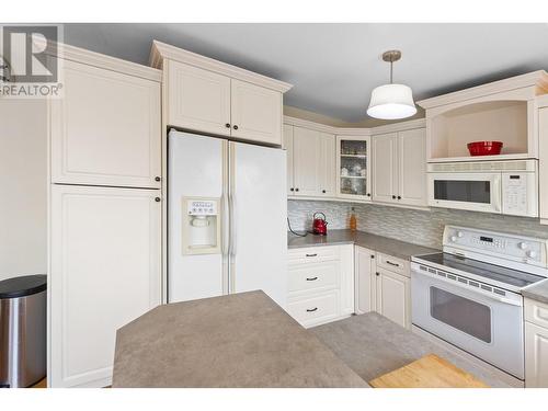 2169 Peters Road, West Kelowna, BC - Indoor Photo Showing Kitchen