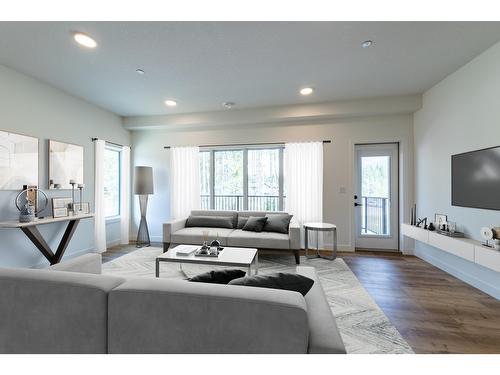 5 - 1444 Granite Drive, Golden, BC - Indoor Photo Showing Living Room