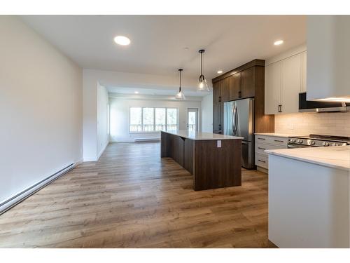 5 - 1444 Granite Drive, Golden, BC - Indoor Photo Showing Kitchen With Upgraded Kitchen