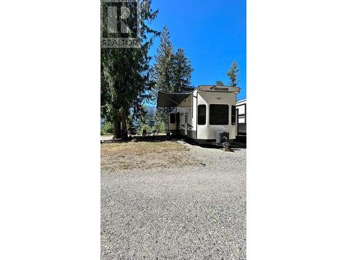 13165 3A Highway Unit# 6, Boswell, BC 