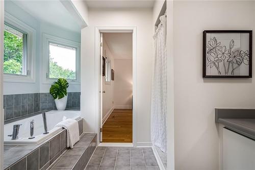 4107 Wheelwright Crescent, Mississauga, ON - Indoor Photo Showing Bathroom