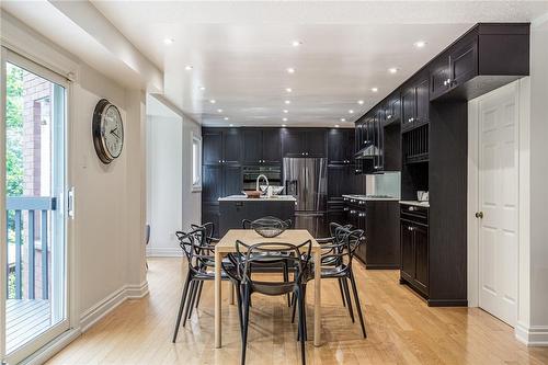 4107 Wheelwright Crescent, Mississauga, ON - Indoor Photo Showing Dining Room