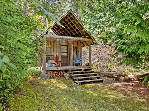 10 Windham Rd, Lasqueti Island, BC 