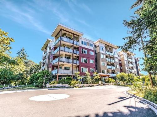 212-20 Barsby Ave, Nanaimo, BC - Outdoor With Facade