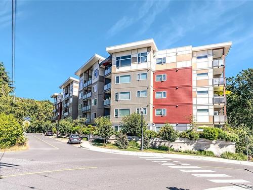 212-20 Barsby Ave, Nanaimo, BC - Outdoor With Facade