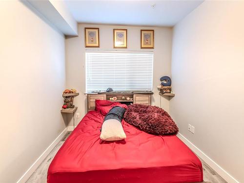 212-20 Barsby Ave, Nanaimo, BC - Indoor Photo Showing Bedroom