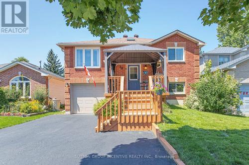 10 Palling Lane, Barrie, ON - Outdoor With Facade