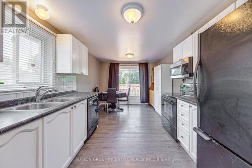 10 Palling Lane, Barrie (Grove East), ON - Indoor Photo Showing Kitchen With Double Sink