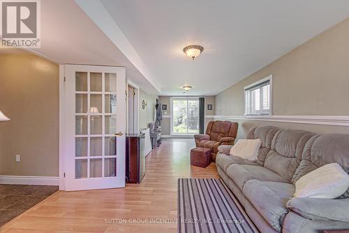 10 Palling Lane, Barrie, ON - Indoor