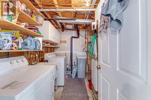 10 Palling Lane, Barrie (Grove East), ON - Indoor Photo Showing Laundry Room