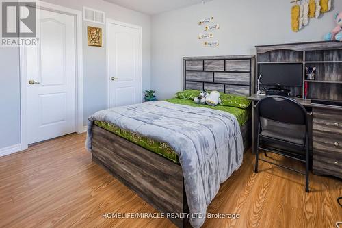 31 Daleridge Crescent, Brampton (Bram East), ON - Indoor Photo Showing Bedroom