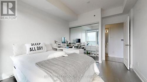 1702 - 65 Speers Road, Oakville (Old Oakville), ON - Indoor Photo Showing Bedroom