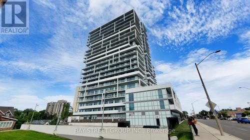 1702 - 65 Speers Road, Oakville (Old Oakville), ON - Outdoor With Balcony With Facade