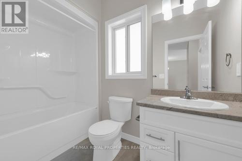 24 Athabaska Drive, Belleville, ON - Indoor Photo Showing Bathroom