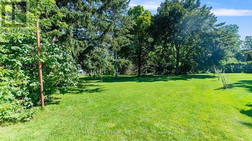 17 Echo Villa Avenue, Brantford, ON - Outdoor