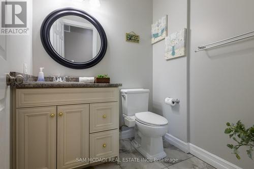 187 Beach Boulevard, Hamilton (Hamilton Beach), ON - Indoor Photo Showing Bathroom