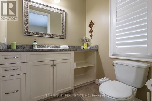 187 Beach Boulevard, Hamilton (Hamilton Beach), ON - Indoor Photo Showing Bathroom