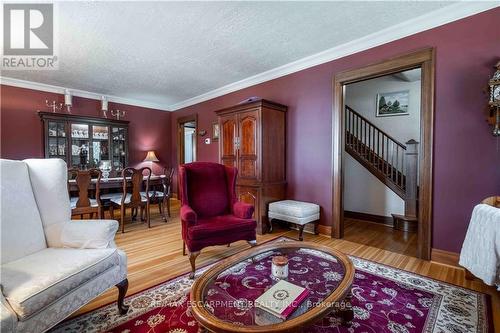 4277 William Street, Lincoln, ON - Indoor Photo Showing Living Room